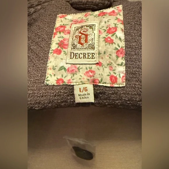 Decree Textured Ruffle-Front Jacket - Picture 2 of 6